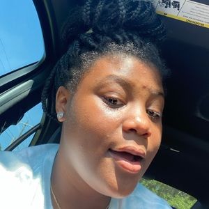 Meet your Posher, Nyla